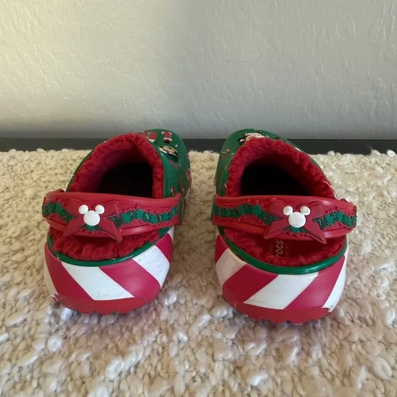 Kids Crocs with Holiday Disney Design - Picture 3 of 5